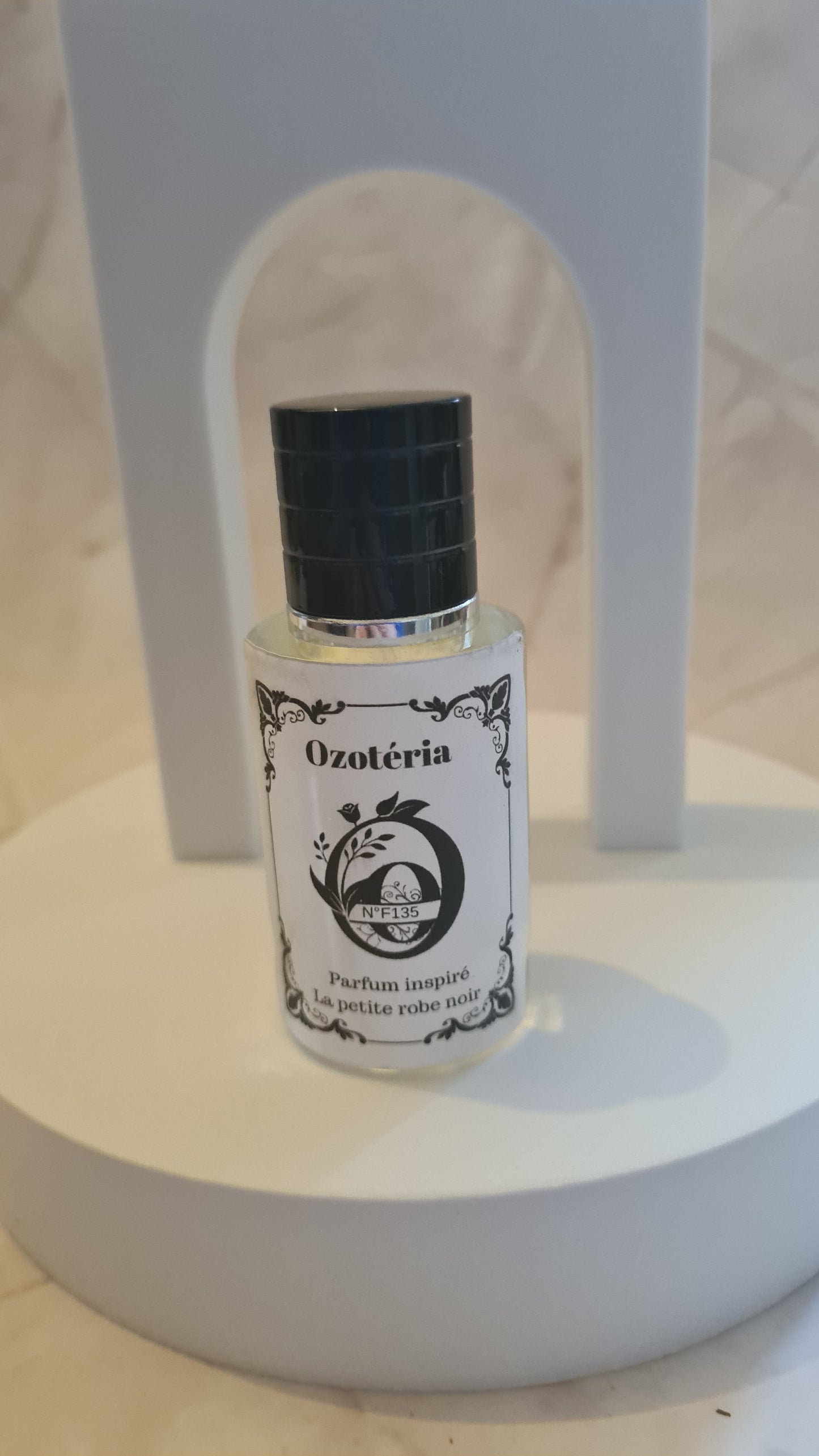 Inspiré la petite robe noir