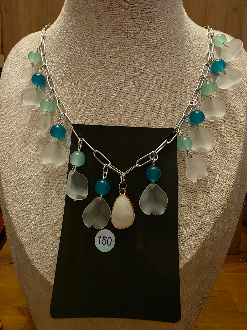Collier